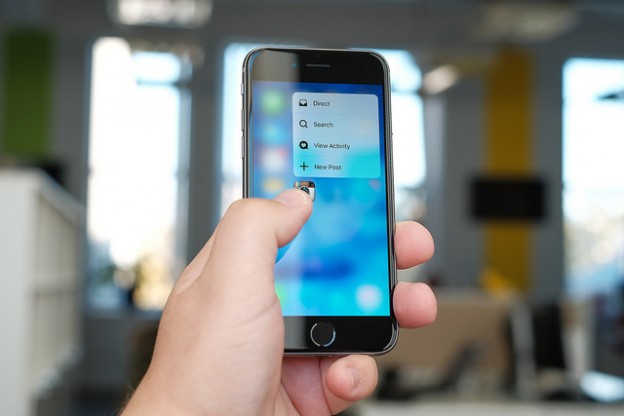 三星加码OLED触控面板产能 iPhone新订单背后的产业链博弈